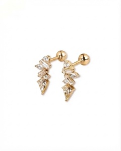 Pendientes de Oro Rosa de 14K con Diamantes Cultivados en Laboratorio, Diseño Geométrico de Diamantes de Corte Mixto, Joyería Fina Moderna - Product Image 2