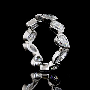 Anillo de compromiso y boda con diamantes cultivados en laboratorio, corte esmeralda, engaste de bisel, banda de eternidad, rodio, oro de 10K/14K/18K, plata 925/935, regalo - Product Image 3