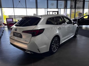 Toyota Corolla 20 Hybride Touring Sports Teamplayer Nav Wagon Automatique Essence Électrique - Product Image 6