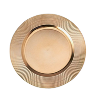 Assiette de présentation ronde en métal doré poli, style américain, écologique, pour mariages et hôtels – Motif Fleur Audacieuse