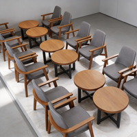 Meubles de restaurant commerciaux XY, ensemble de table à manger en bois, chaises rembourrées grises écologiques modernes, utilisation hôtelière