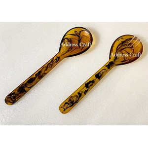 Juego de utensilios para servir ensalada de resina estilo americano, juego de cucharas para ensalada de resina verde bosque, vajilla de resina hecha a mano, cuchara para servir de resina. - Product Image 4
