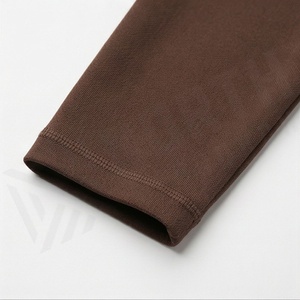 Leggings de yoga sans couture pour femme, personnalisables avec logo, de qualité supérieure, pour la gym, l'entraînement, le fitness, les mouvements sportifs et les activités sportives. - Product Image 6