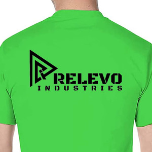 Camiseta de Manga Corta Verde para Hombre Relevo Industries, Corte Regular, Cuello Redondo, Logotipo Estampado en la Espalda, Estilo Casual - Product Image 3