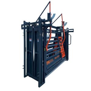 Chute per bestiame da 10FT per macchine agricole con bilancia da 4500 libbre, uscita laterale, aperture oscillanti superiori/inferiori, display LCD per il peso e sistema di bloccaggio laterale - Product Image 3