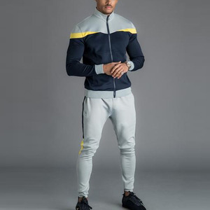 Ensemble de survêtement pour homme avec capuche zippée confortable pour l'entraînement hivernal, logo personnalisé, 100% coton, respirant, coupe-vent, haute qualité - Product Image 1