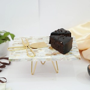 Collection de desserts de célébration Designer – Couteau et spatule à gâteau haut de gamme pour événements élégants - Product Image 5