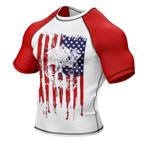 เสื้อรัดกล้ามเนื้อสำหรับกีฬา MMA ผ้าสแปนเด็กซ์/โพลีเอสเตอร์ 220 กรัม ระบายอากาศได้ดี แขนสั้น แห้งเร็ว รับสกรีนโลโก้ ผลิตจากโรงงานชุดกีฬา - Product Image 3