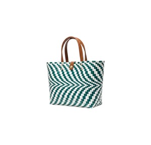 Fournisseur en gros de sacs et sacs à main faits à la main à motif zigzag vert foncé et blanc avec poignées en cuir marron pour la vente au détail - Product Image 1