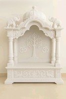 Temple en marbre Makrana indien sculpté à la main pour la décoration intérieure avec motif horizontal - Fabricant Trade Link