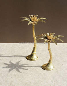 Bougeoir en laiton de qualité supérieure fabriqué à la main avec la beauté du vieux monde pour les thèmes de la chambre antique et l'utilisation spirituelle - Product Image 6