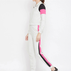 Ensemble de vêtements de sport doux et respirant pour femmes, idéal pour la mouvement, les entraînements, les voyages, les activités décontractées et le quotidien. - Product Image 2
