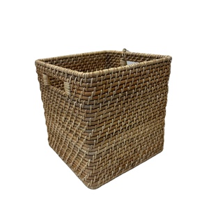 Panier rectangulaire en rotin naturel écologique de luxe avec ficelle en PP - Product Image 1