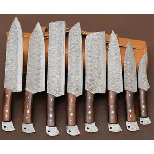 Juego de Cuchillos de Chef Profesionales de Acero de Damasco Hechos a Mano por Ahmad Fabric, 8 Piezas, Mango de Resina, Funda de Cuero, Diseño Moderno, Personalizable - Product Image 2