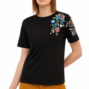 Camiseta bordada para mujer, tela suave, top de moda para ropa de calle y estilo diario, informal bordada para mujer - Product Image 1
