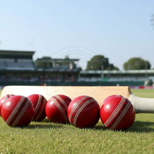 Pelota de Cricket Cosida a Mano, Duradera, con Diseño de Larga Duración para Entrenamiento a Nivel de Club y Partidos Competitivos al Aire Libre - Product Image 4