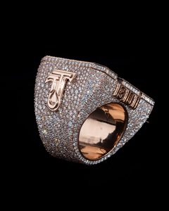 Anillo de Lujo con Diamantes Chapado en Oro Rosa Natural, Estilo Campeonato Certificado, Anillo Personalizado con Letras, Estilo Hip Hop, Fino - Product Image 1