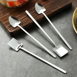 Ensemble de cuillères à thé uniques en argent fini, parfait pour les restaurants, les hôtels, les cafés et l'utilisation à la maison sur la table à café. Vente en gros depuis l'Inde. - Product Image 1
