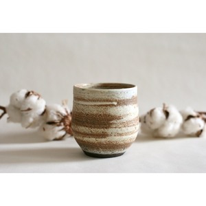 Mug en céramique artisanal de haute qualité, style Wabi-Sabi rayé mat, pour usage domestique - Product Image 4