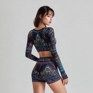 Conjunto Deportivo de Dos Piezas para Mujer, Chaqueta de Yoga Corta Sublimada, Pantalones Cortos Elásticos de Cintura Alta, Ropa Deportiva para Gimnasio - Product Image 5