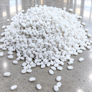 Mejor Precio, Superventas: Carbonato de Calcio en Gránulos (Masterbatch) en Formato Blanco Natural, Materia Prima para Bidones - Product Image 1