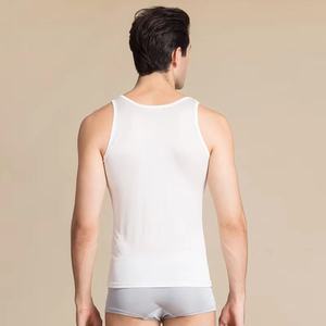 เสื้อกล้ามผู้ชายขายดี คุณภาพสูง ผ้าฝ้าย 100% คอวี ระบายอากาศ แห้งเร็ว สำหรับฤดูร้อน ขายส่ง รับทำโลโก้ตามสั่ง มีหลายขนาด - Product Image 5