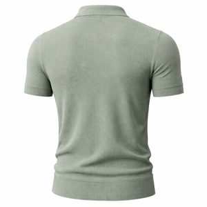 Polo de punto gofrado personalizado para hombre, verde salvia, manga corta, mezcla de algodón texturizado, corte ajustado informal, estilo urbano de verano - Product Image 2