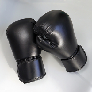 Gants de boxe en cuir et PU avec sangle de poignet réglable, noirs, équipement d'entraînement durable pour le sparring, toutes saisons - Product Image 2