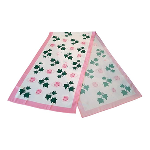 Ensemble Écharpe Longue, Bonnet et Gants Rose et Vert Personnalisés pour Sororité Grecque – Accessoire Élégant pour Usage Quotidien en Extérieur - Product Image 2