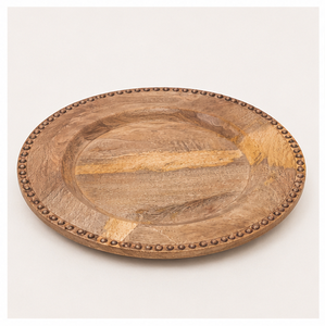 Plato de Madera de Mango Hecho a Mano de Primera Calidad con Borde Decorado, Bandeja Redonda Rústica para Servir, Ideal para Eventos de Boda y Decoración de Mesa en el Hogar - Product Image 5