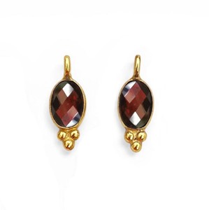 Colgante de Cuarzo Granate Chapado en Oro de 6x4 MM con Gema Ovalada, Joyería al por Mayor - Product Image 1