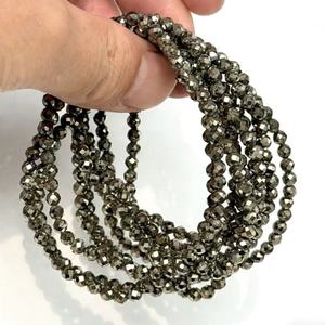 Bracelet en pyrite véritable fait à la main, délicat, minimaliste, perles rondes facettées scintillantes, bijoux en gros - Product Image 4