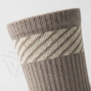 Crew <b>Socks</b> Geometric Pattern Breathable Polyester Spandex <b>Running</b> <b>Socks</b> for Adults Spring Season - Product Image 4
