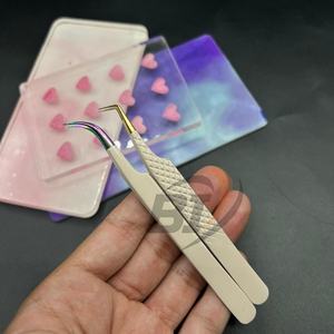 Pince à cils incurvée en acier inoxydable de qualité chirurgicale à 90 degrés avec tuile de cils-Pince à épiler d'extension de cils à forte adhérence Meilleure vente - Product Image 5