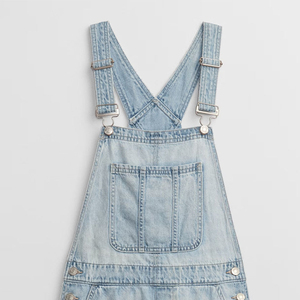 ชุดเอี๊ยมยีนส์ลำลองสำหรับผู้หญิง สายปรับได้ ราคาขายส่ง ดีไซน์ล่าสุด มีกระเป๋าหลายช่อง - Product Image 4