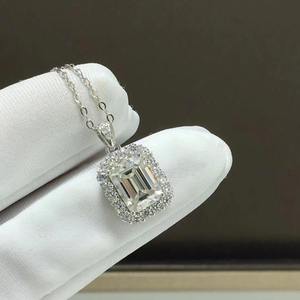 Collier pour femme en or blanc plaqué or 14 carats avec diamant rond brillant cultivé en laboratoire, style classique, certifié IGI, bijou cadeau - Product Image 1