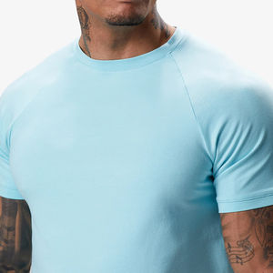 เสื้อยืดและกางเกงขาสั้นผู้ชายขายส่ง ชุดคู่ สไตล์ใหม่ ตัดเย็บอย่างดี เสื้อยืดและกางเกงขาสั้นแบบยูนิเซ็กซ์ ผลิตในปากีสถาน ชุดคู่สำหรับผู้ชาย - Product Image 6