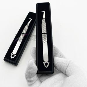 Pince à épiler inclinée RMI en acier inoxydable, anti-magnétique et anti-statique, avec grip diamanté, pour extensions de cils, marque privée, 90 degrés - Product Image 5