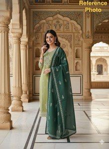 Kurti de Georgette de Seda Bordado de Lujo, el Más Popular, para Oficina, Fiestas y Eventos Especiales, con Combinación de Colores Impresionante, Largo hasta la Rodilla - Product Image 2