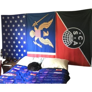 Drapeau rectangulaire en polyester avec motif d'ours et d'étoiles pour une utilisation en extérieur - Product Image 6