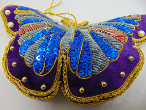 Adornos Navideños Colgantes de Mariposa Hechos a Mano en Acrílico Cuadrado de Alta Calidad - Product Image 3