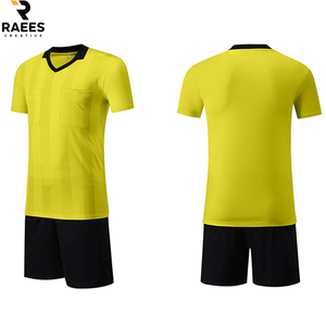 Fabricants de tenues de football pour adultes, logo personnalisé, vêtements de sport d'extérieur pour hommes, ensembles de maillots de football. - Product Image 3