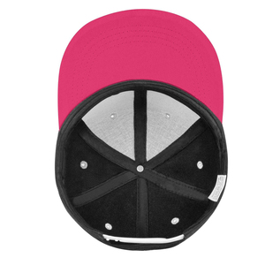 Gorra Snapback Personalizada de 6 Paneles, Negra con Visera Rosa, Ajustable, Unisex, Estilo Urbano, de Hilo de Algodón, con Logotipo de Letras Arcoíris en el Panel Frontal - Product Image 5