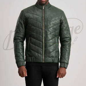 Veste matelassée en cuir vert foncé pour homme, design chevron, coupe ajustée, col montant, en similicuir, chaude et rembourrée pour l'hiver - Product Image 3