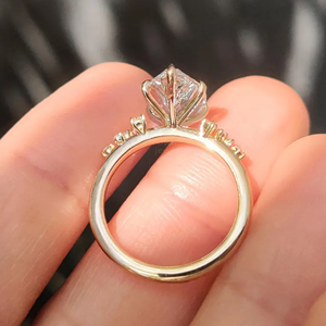 Anillo de Plata 925 con Moissanita de Alta Calidad, Elegante y Vintage, para Mujer, Joyería de Lujo, Regalo de Boda o Compromiso Disponible - Product Image 3