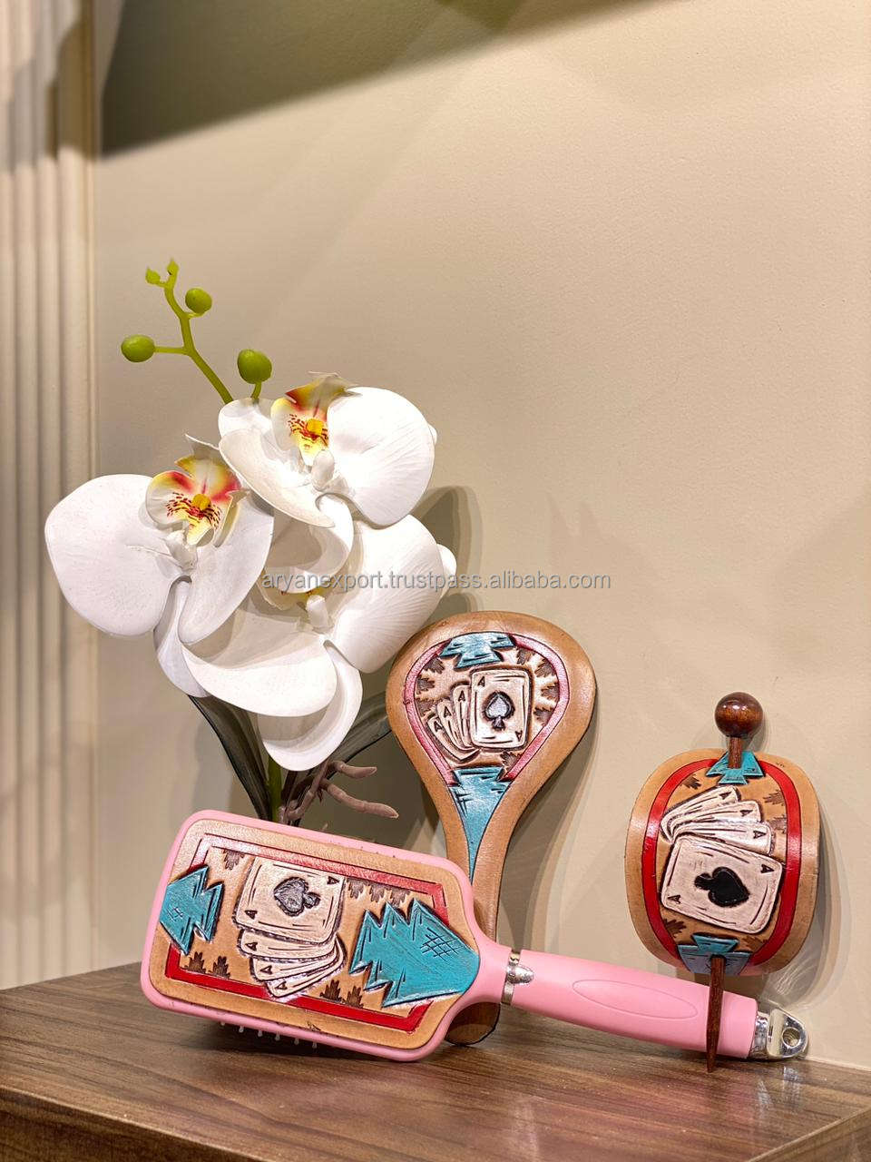 สีน้ำตาล