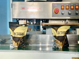 Vietnam Organic Long <b>Grain</b> Jasmine Rice Arroz Exporter Wholesale Packaged 5kgs in BOPP Bag for World Importers <b>Other</b> Name Riz - Product Image 4