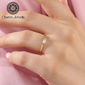 แหวนหมั้นผู้หญิง Charm_Jewells ชุบทอง 22k ประดับเพชรโมอิสซาไนต์ทรงคุชชั่น ตัวเรือนแบบหนามเตย รับรองโดย IGI น้ำหนัก 3 กรัม - Product Image 3