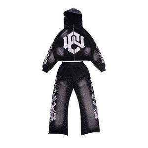 Ensemble de survêtement personnalisé à double taille avec sweat à capuche orné de strass et pantalon évasé - Product Image 1