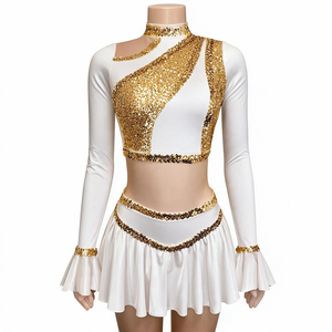 Ensemble d'uniformes de majorettes personnalisés pour femmes - Haut court et leggings en polyester ornés de strass brillants, en stock pour la performance - Product Image 2